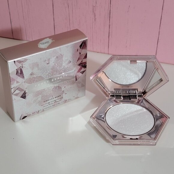 Fenty Beauty By Rihanna Diamond Bomb Powder NIB - Picture 1 of 12